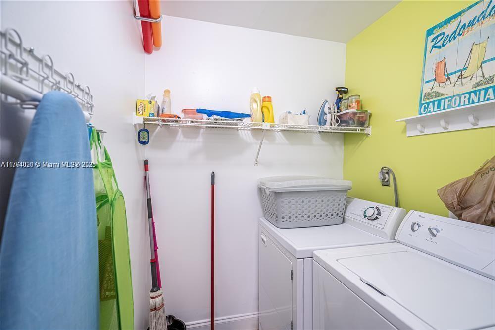 ROYAL POINCIANA CONDO - Residential Lease