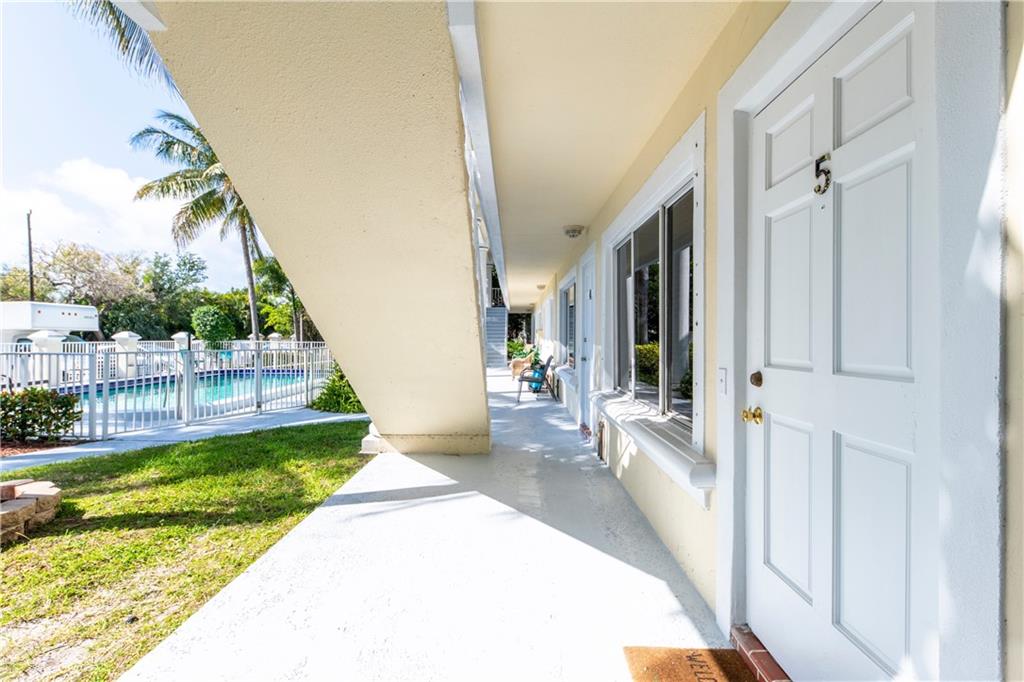 CORAL RIDGE LANDINGS - Residential