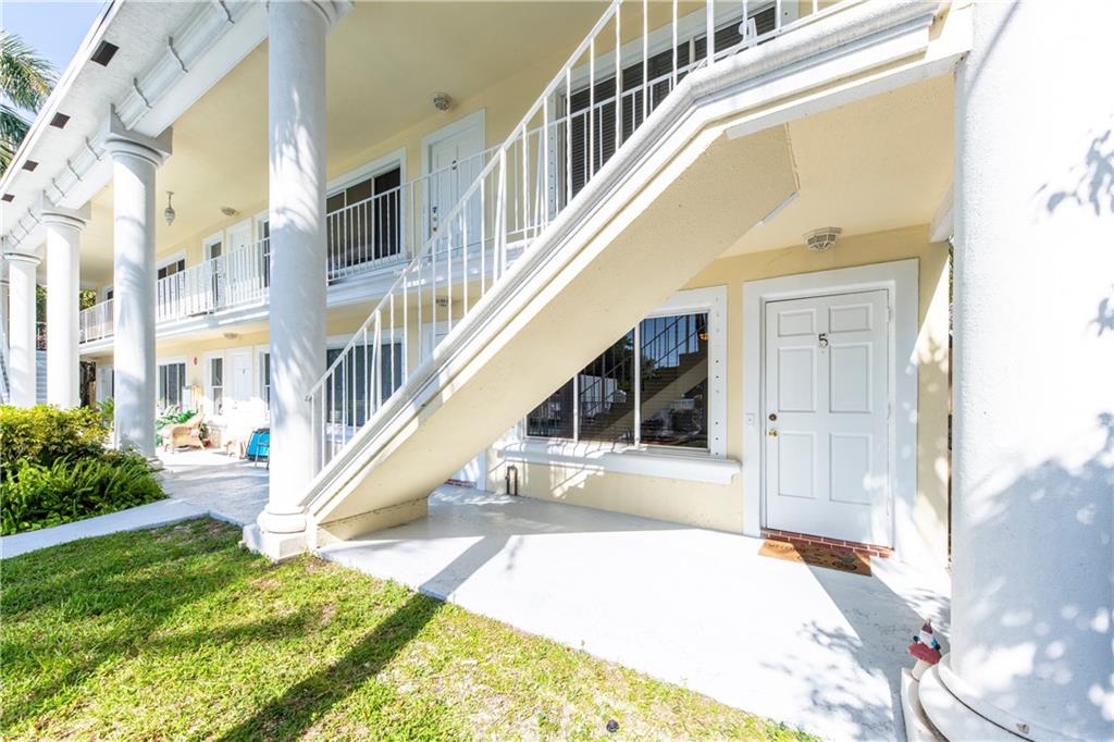 CORAL RIDGE LANDINGS - Residential