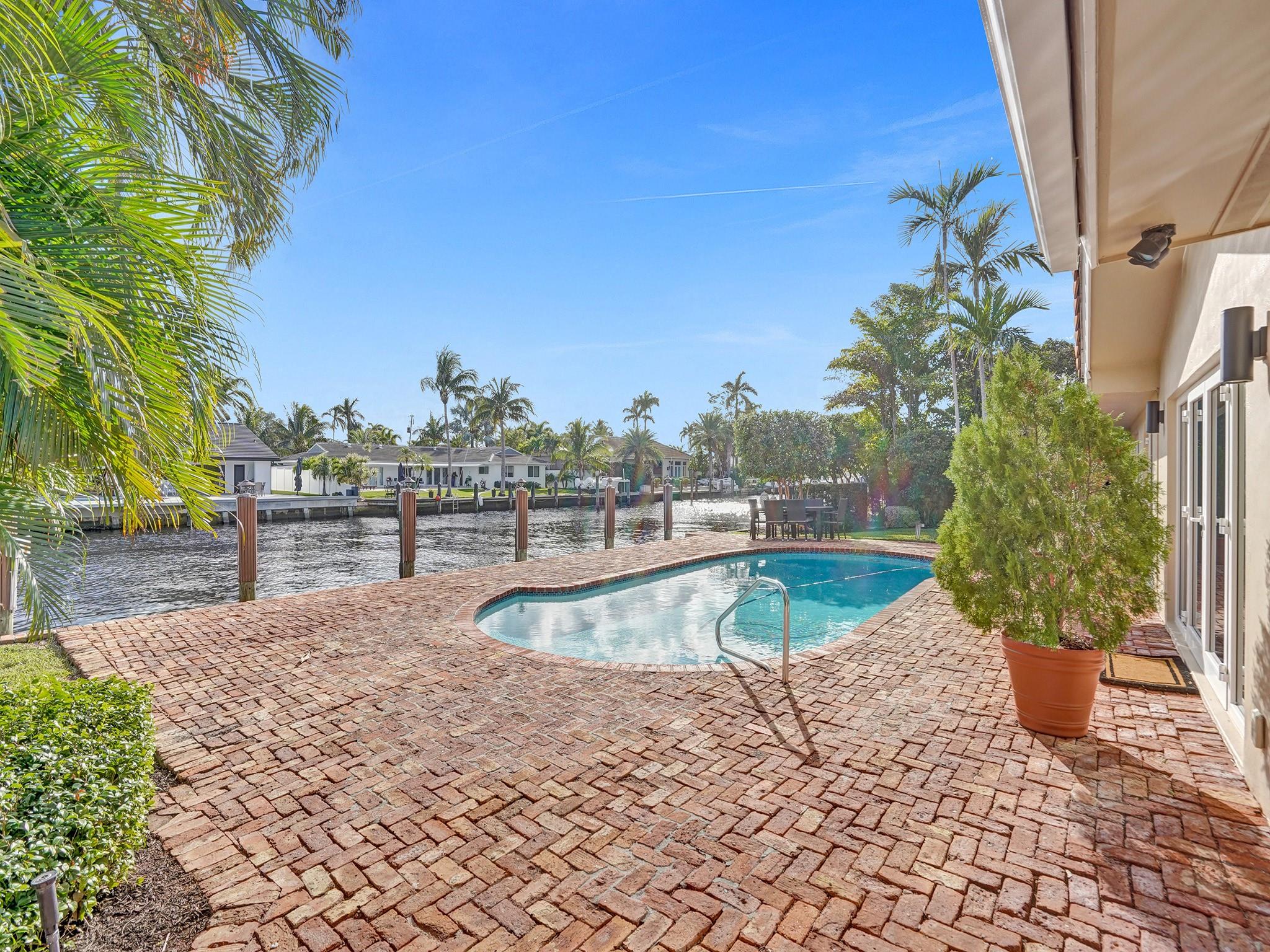 Coral Ridge - Residential