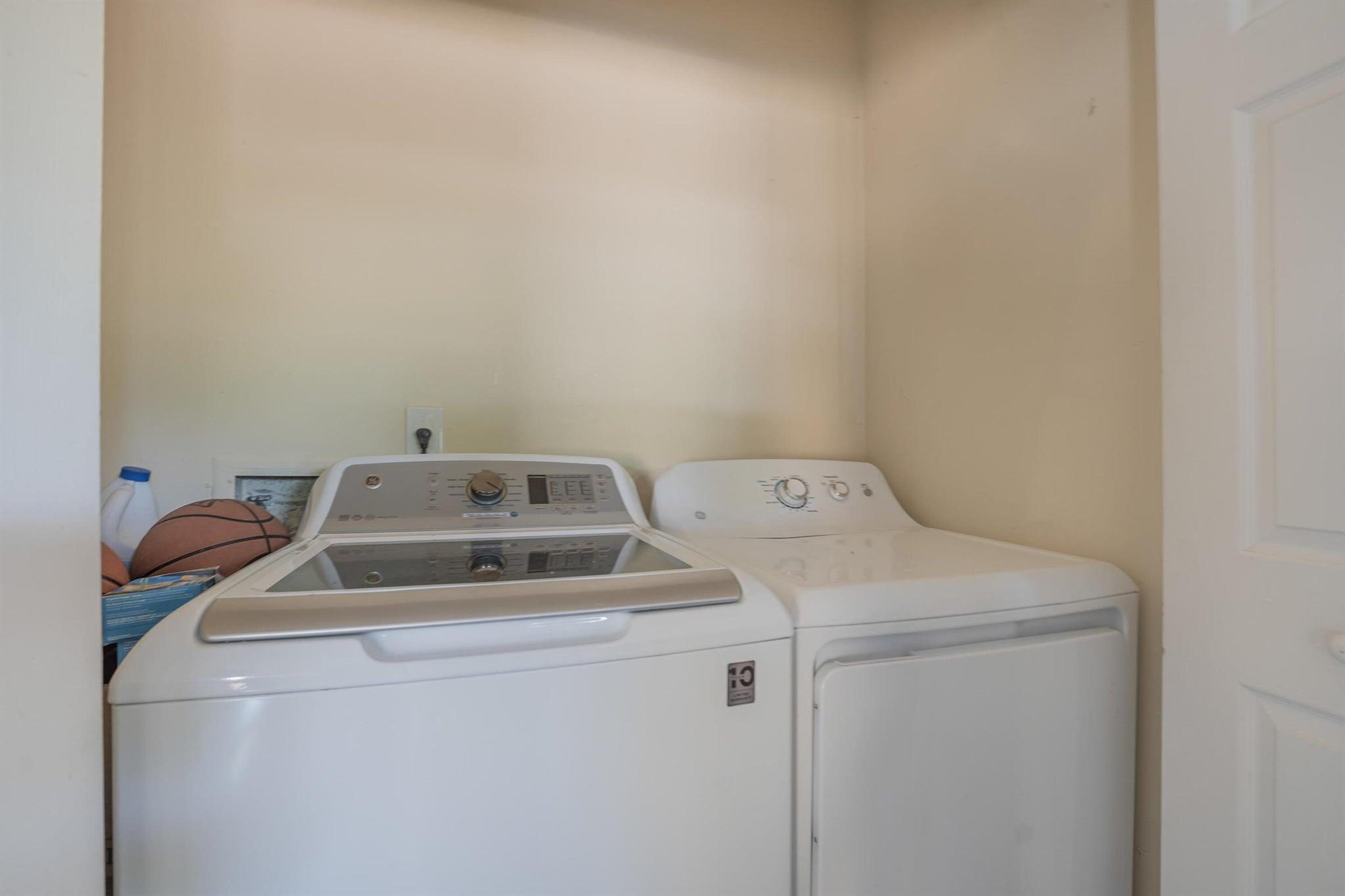 SOUTH BROWARD RANCHES - Residential Lease