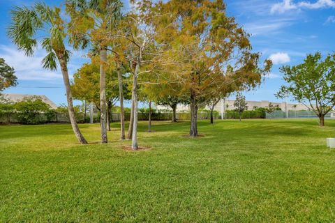 A home in Deerfield Beach