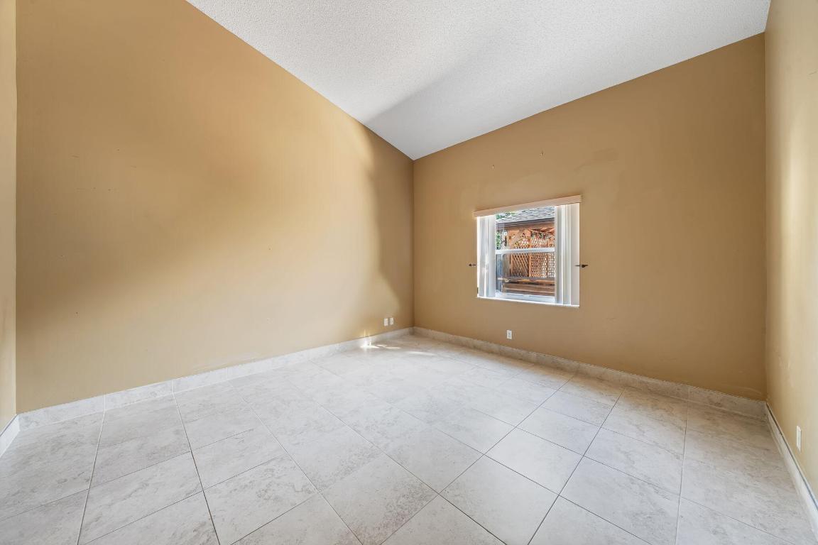 WHISPERING PINES - Residential