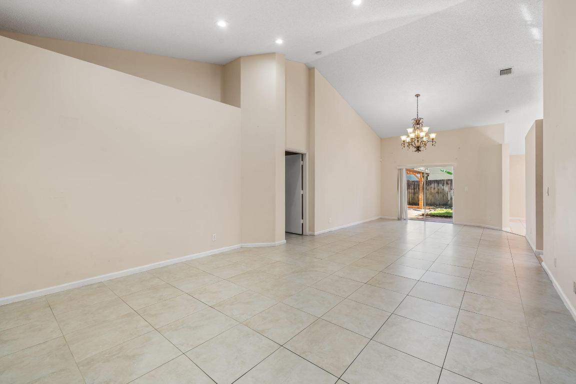 WHISPERING PINES - Residential