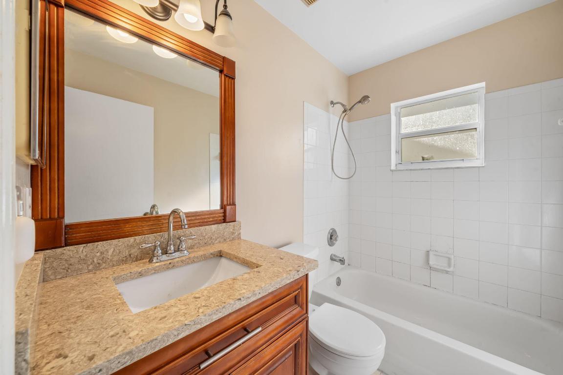 WHISPERING PINES - Residential