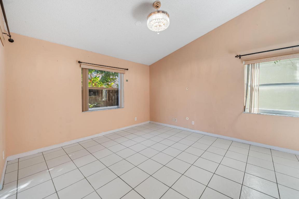 WHISPERING PINES - Residential