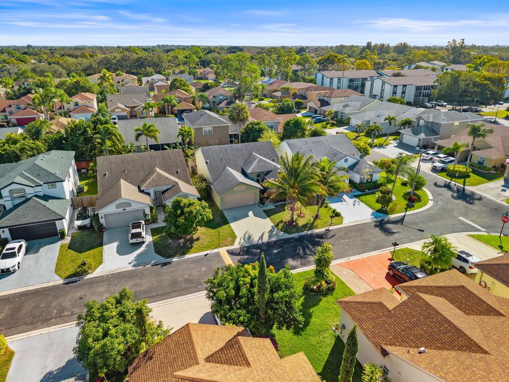 WHISPERING PINES - Residential