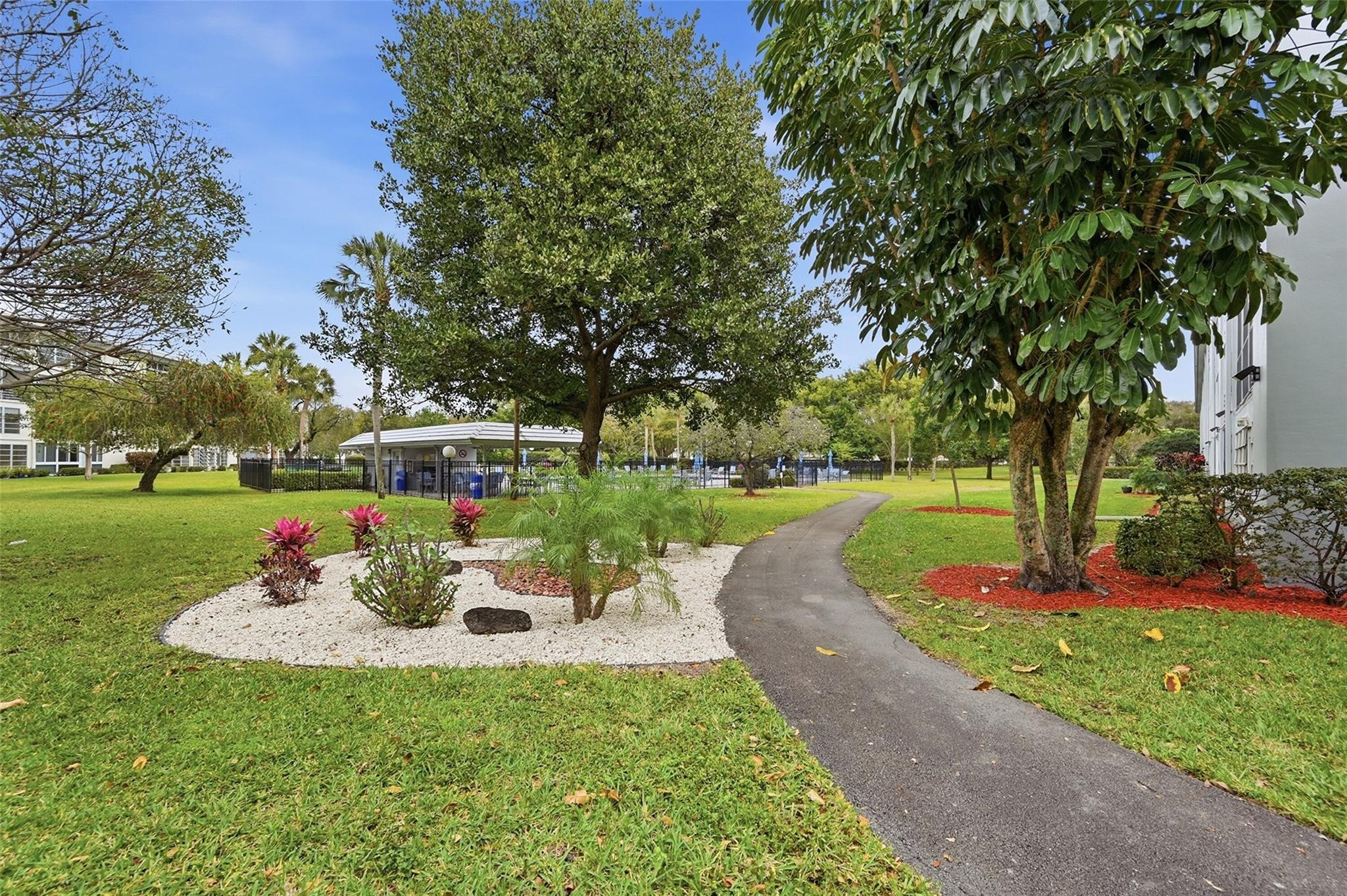 WYNMOOR VILLAGE - Residential