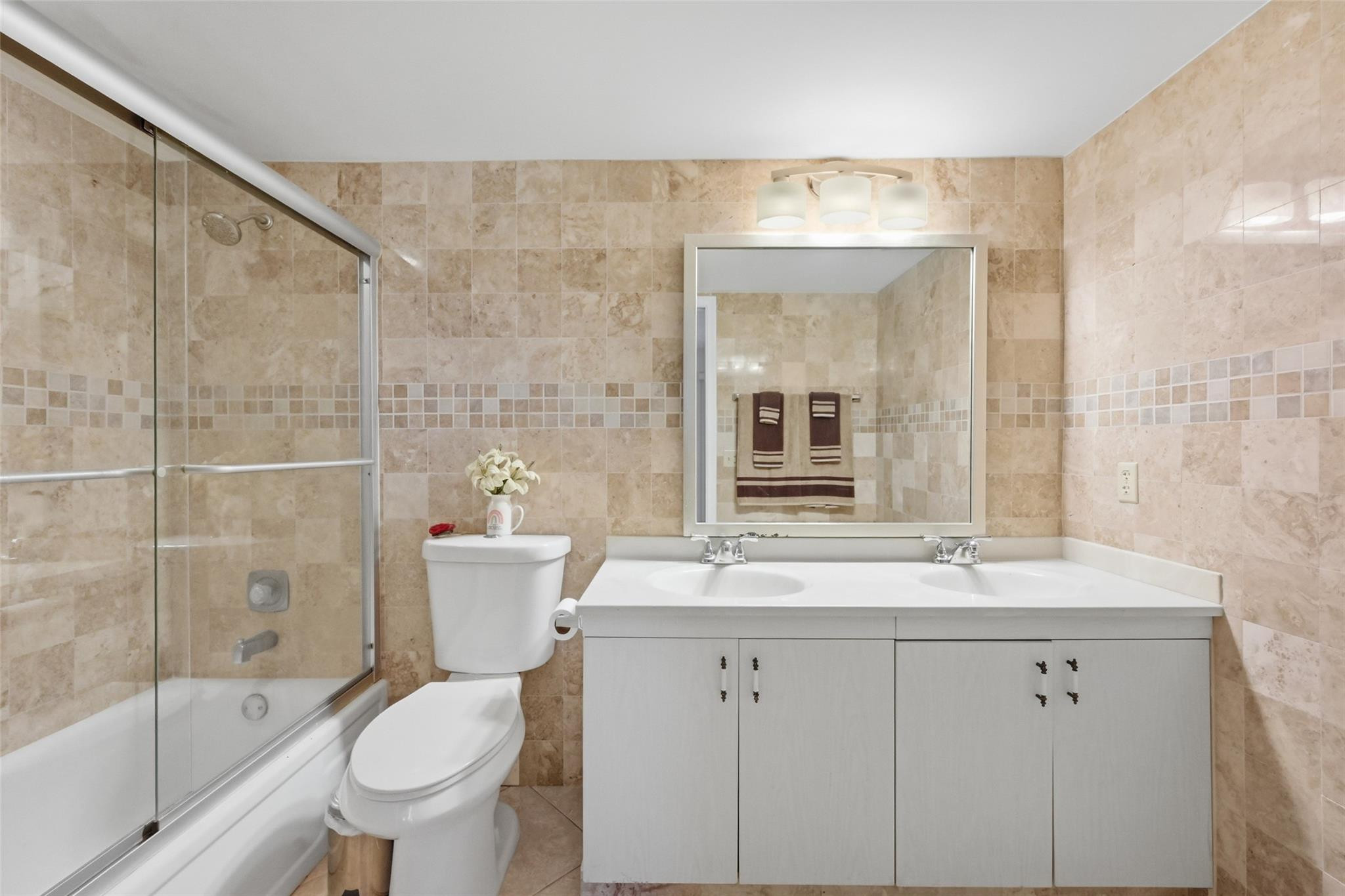 WYNMOOR VILLAGE - Residential