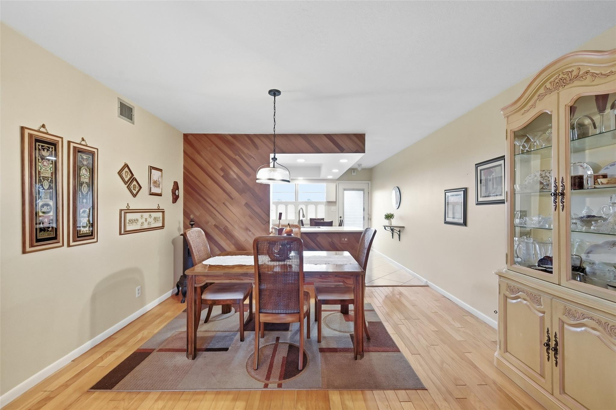 WYNMOOR VILLAGE - Residential