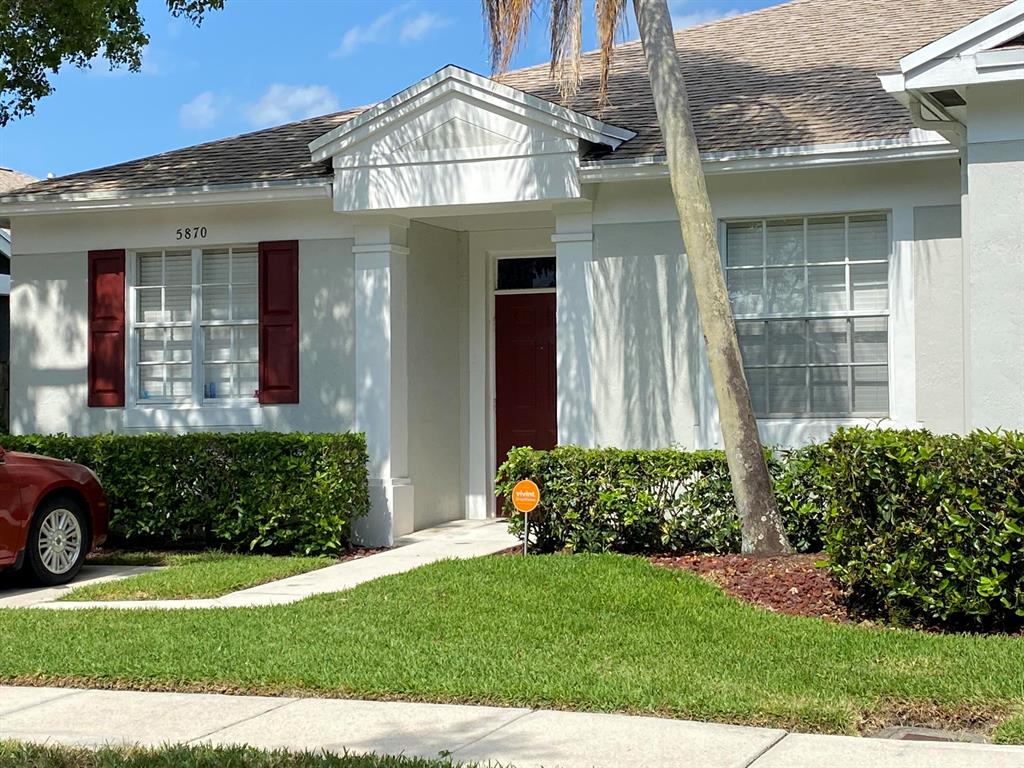 Amazing 2 bedroom 2 bathroom villa in desirable Plum Harbor. Great bright open kitchen with gas stove, screened in patio, great for BBQ. Located on private and quite street, very little traffic. Community has 2 pools, tennis and basketball courts. Conveniently located close to shopping and sawgrass.