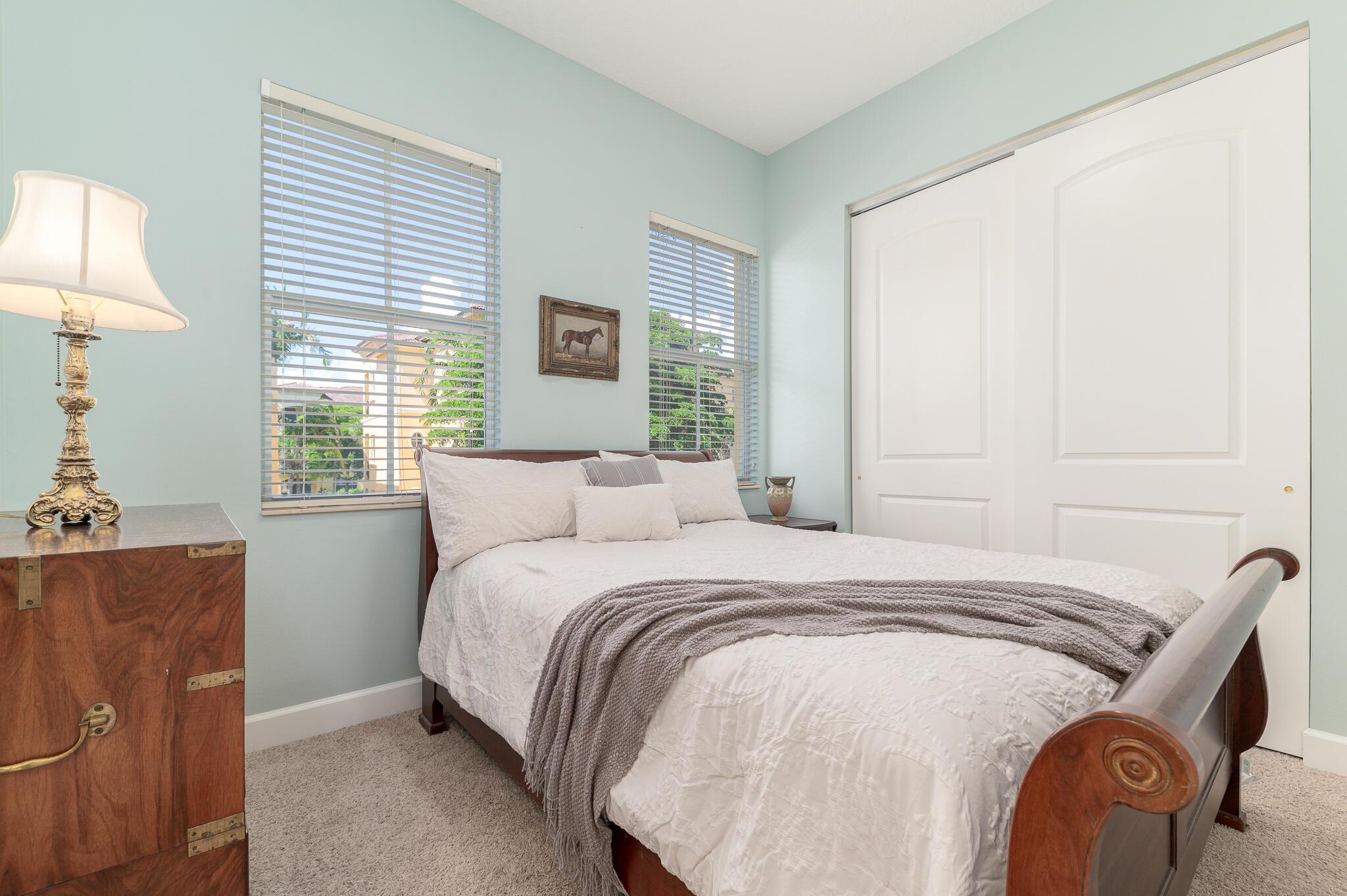 OCEAN BAY VILLAS, A CONDO - Residential