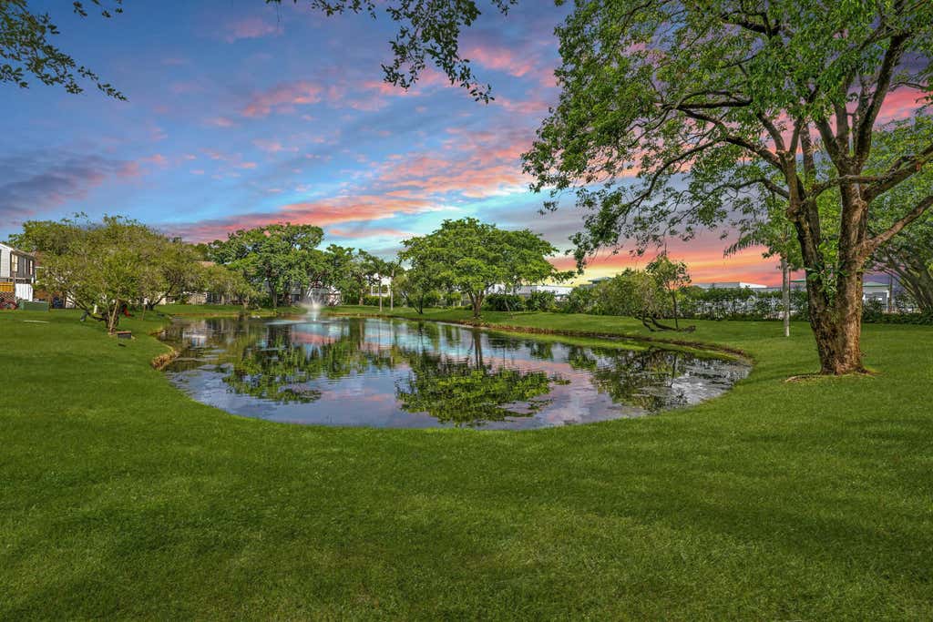 Photo of 108 Old English Court, Jupiter, FL 33458 (MLS # B26056441)