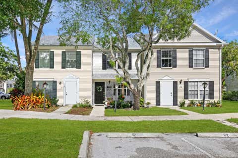 Photo of 108 Old English Court, Jupiter, FL 33458 (MLS # B26056441)