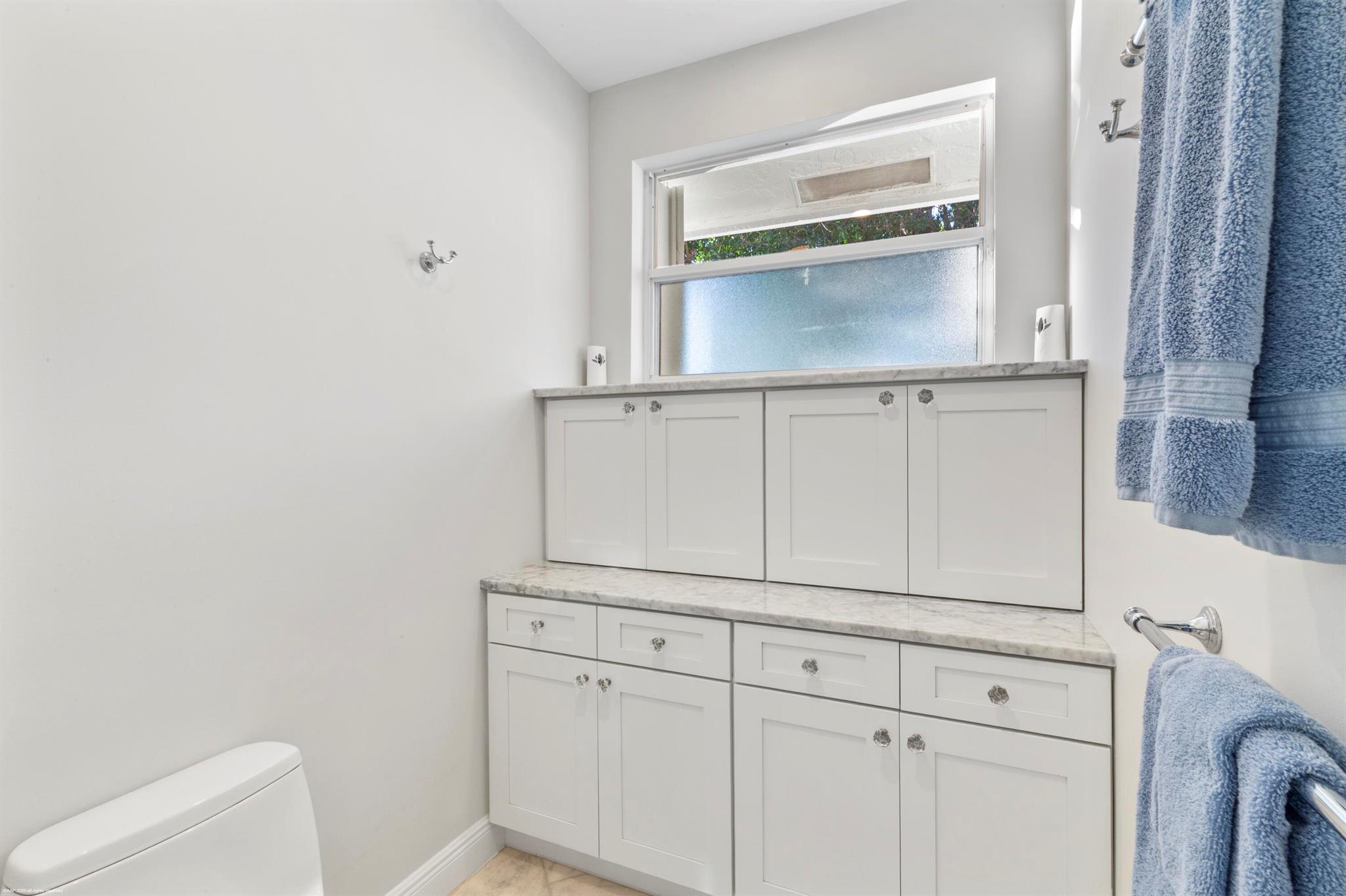 LAKEFIELD OF THE LANDINGS - Residential Lease