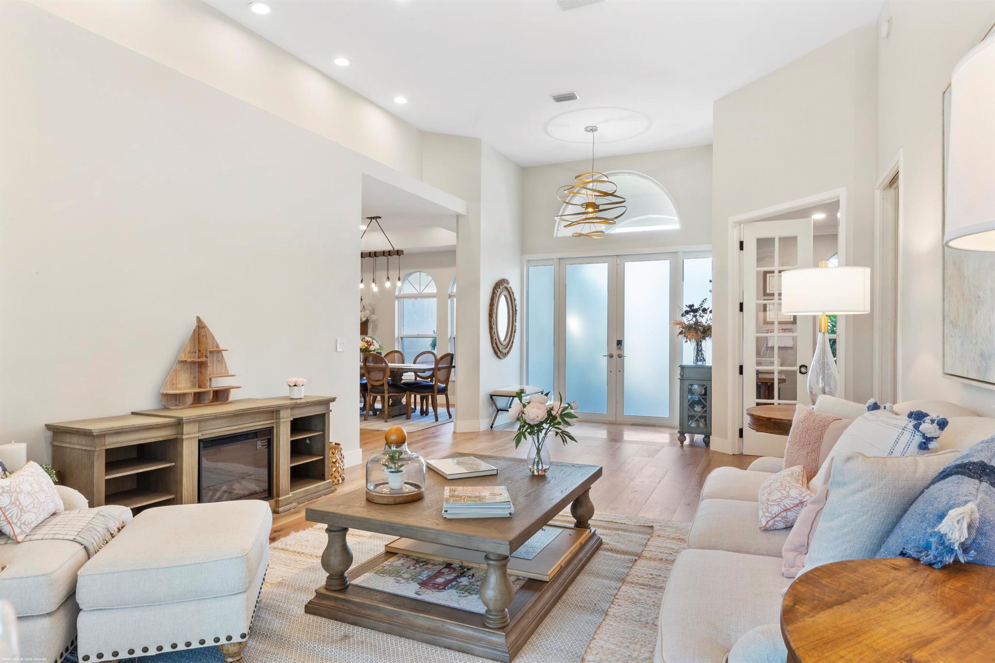 LAKEFIELD OF THE LANDINGS - Residential Lease