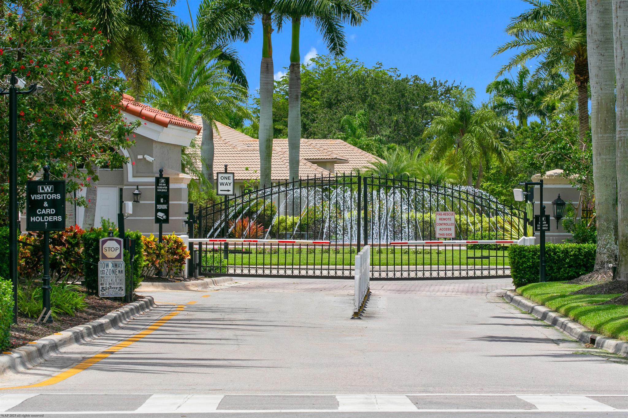 LAKEFIELD OF THE LANDINGS - Residential Lease