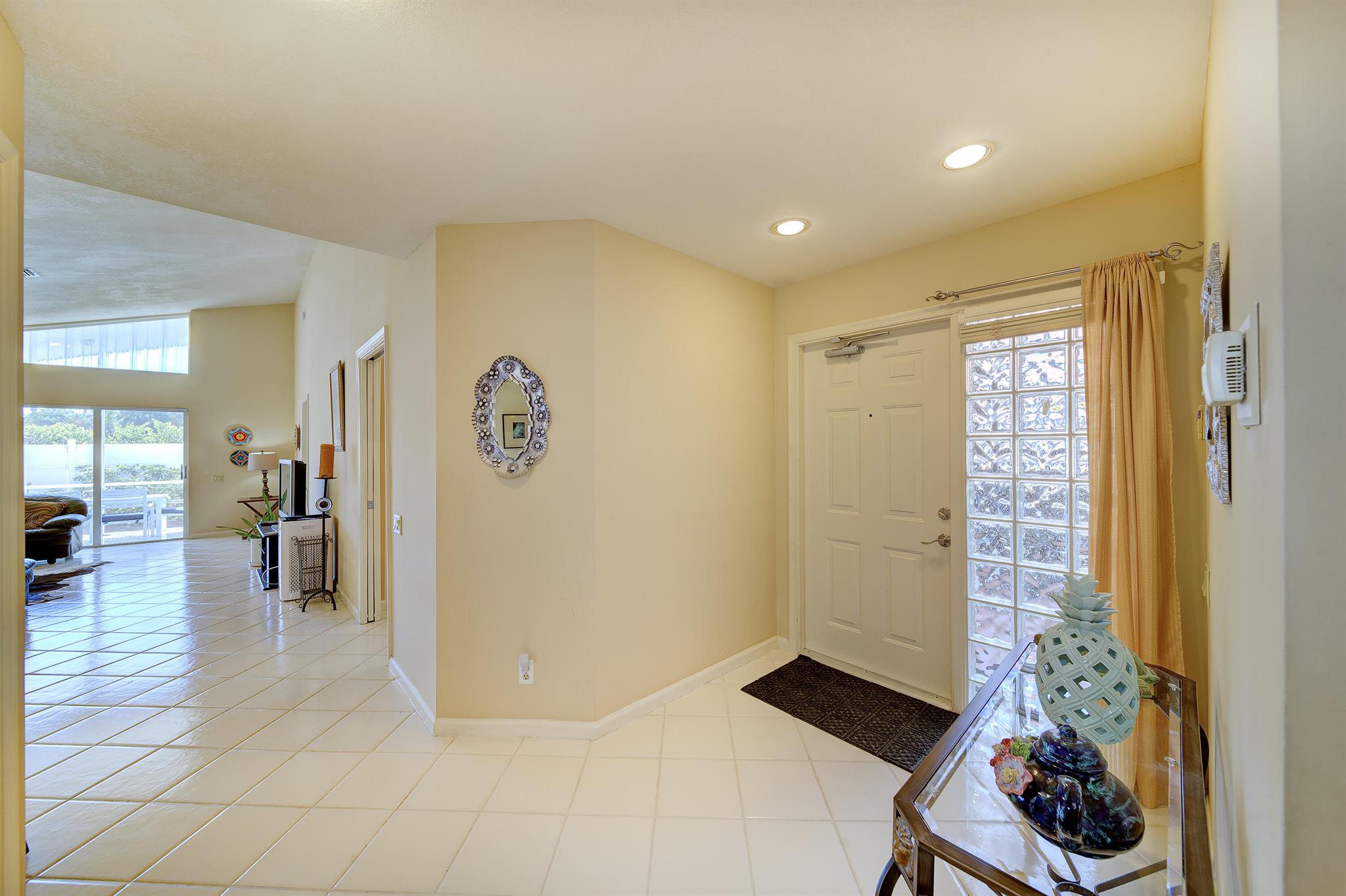 SAWGRASS LAKES HOMES - Residential