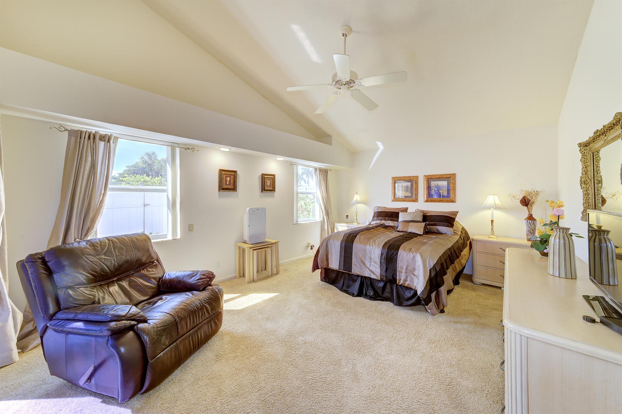 SAWGRASS LAKES HOMES - Residential