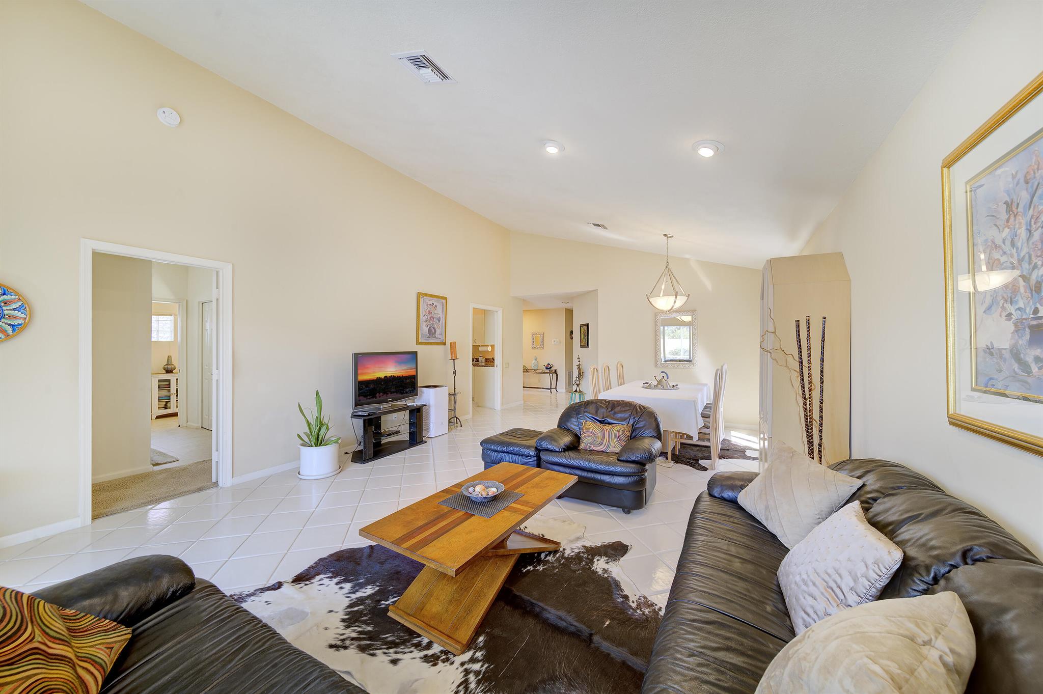 SAWGRASS LAKES HOMES - Residential