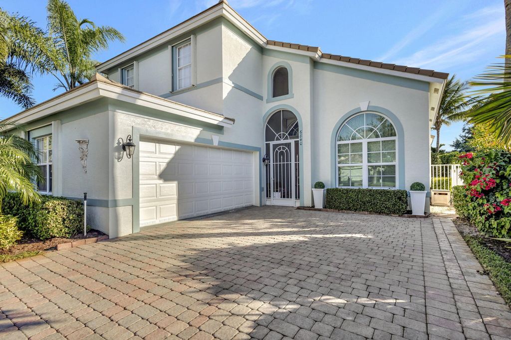 Photo of 6840 SE Twin Oaks Circle, Stuart, FL 34997 (MLS # R11053092)