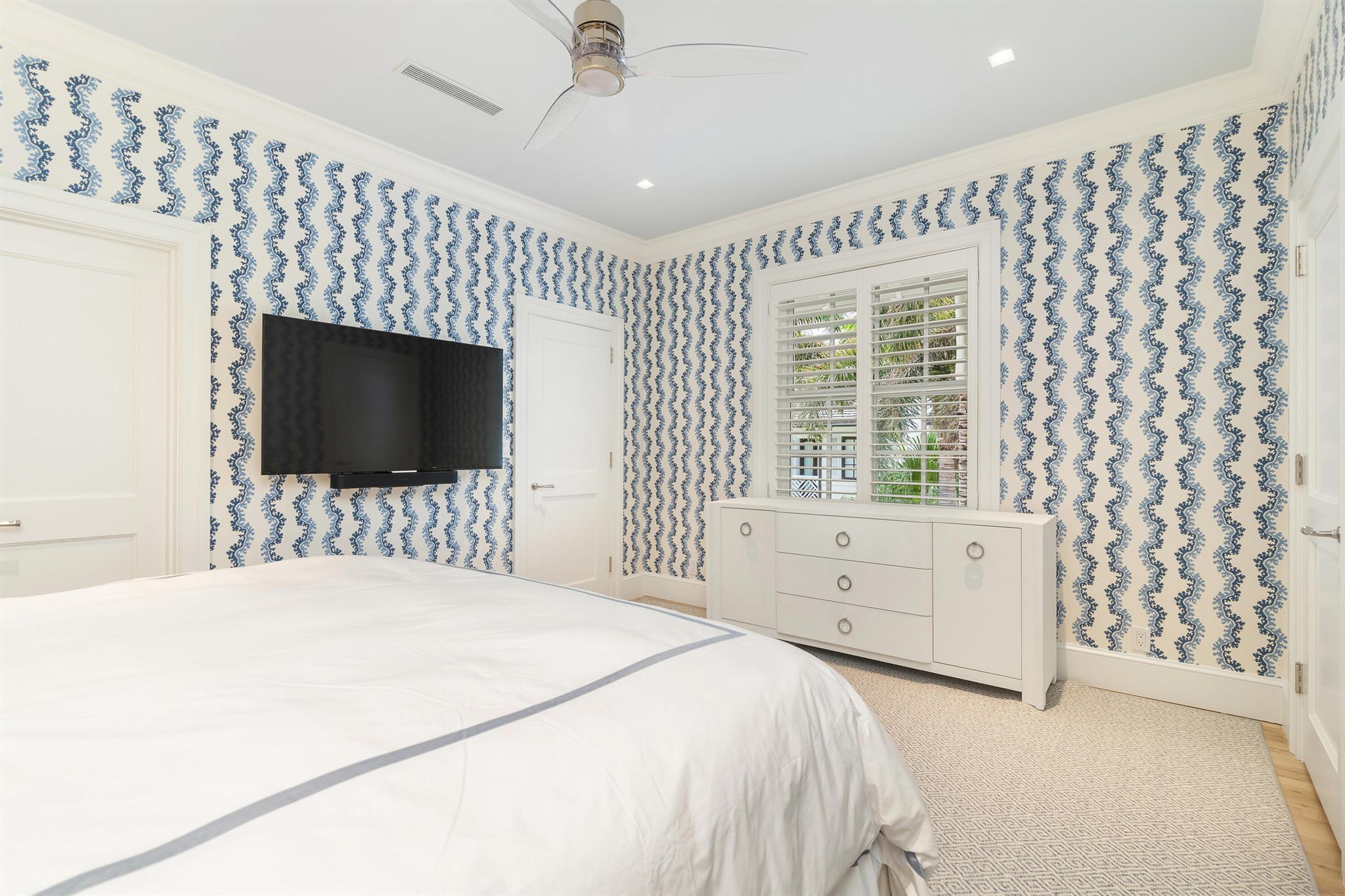 BERMUDA HOUSE CONDO - Residential Lease