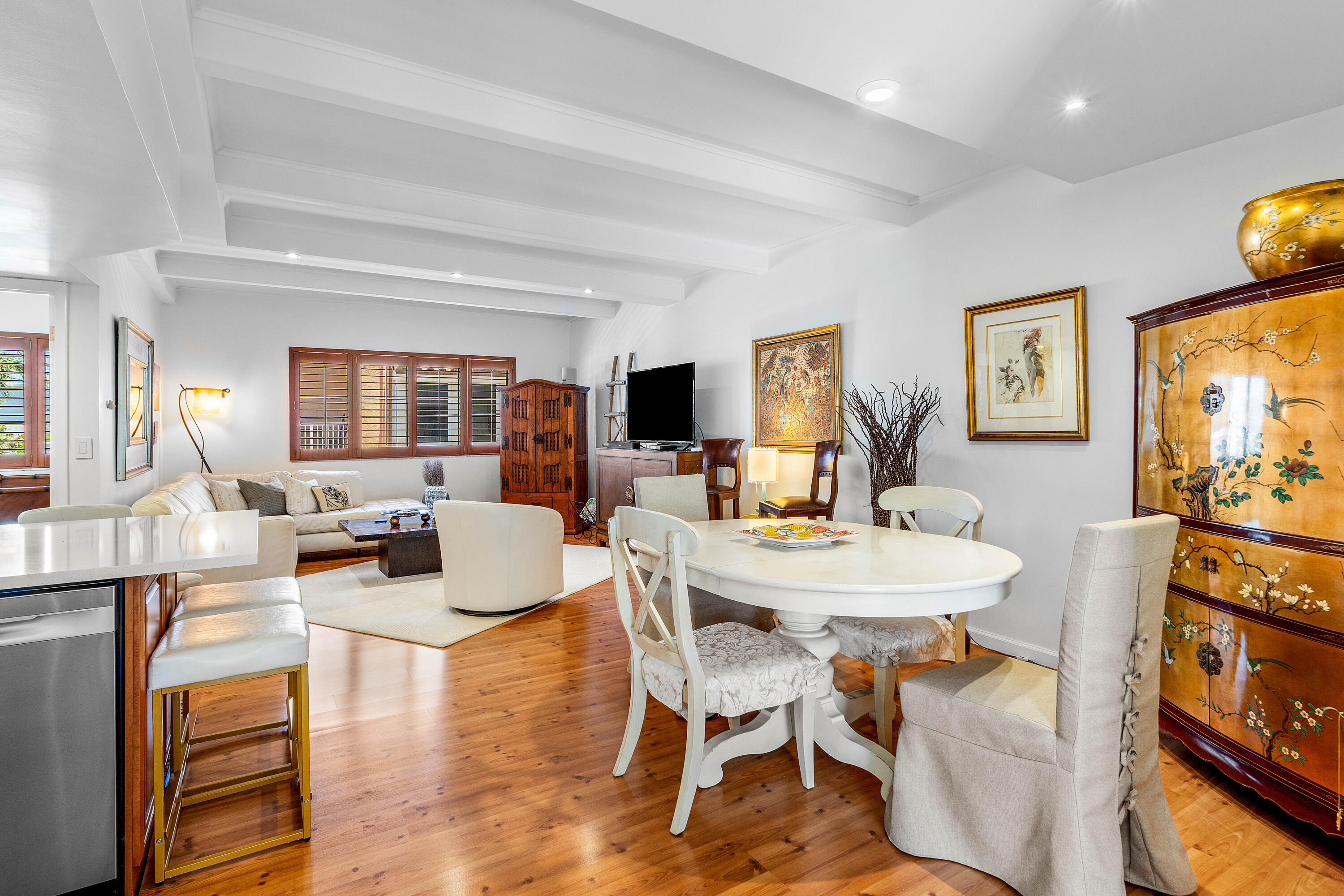 WINDEMERE HOUSE CONDO - Residential