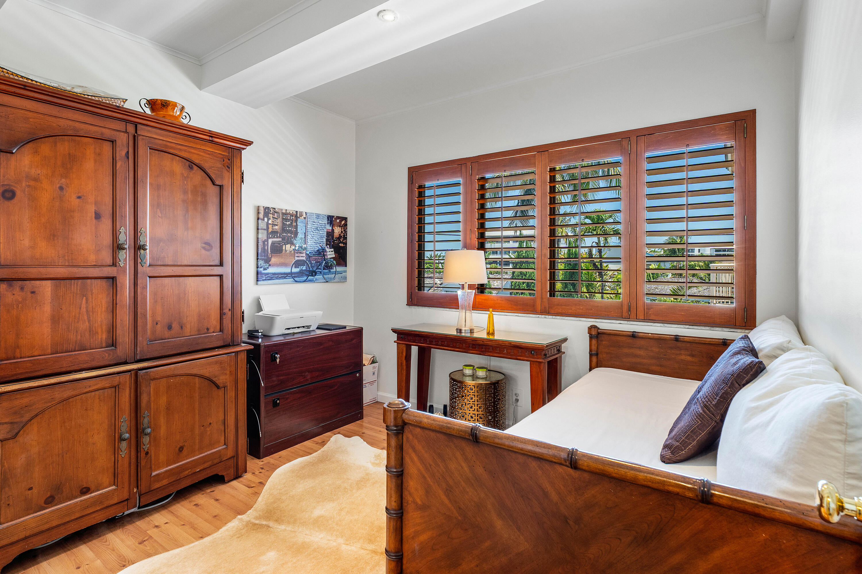 WINDEMERE HOUSE CONDO - Residential