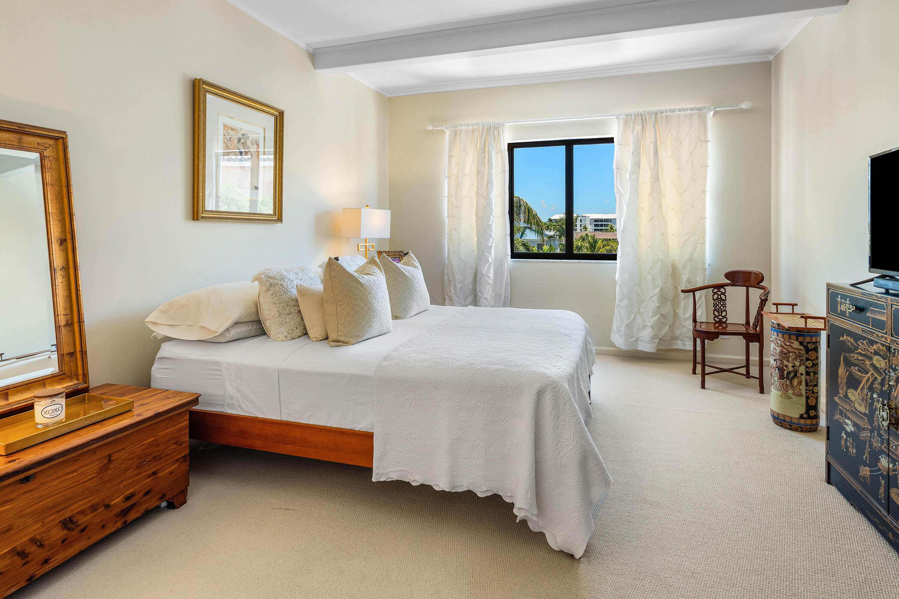 WINDEMERE HOUSE CONDO - Residential