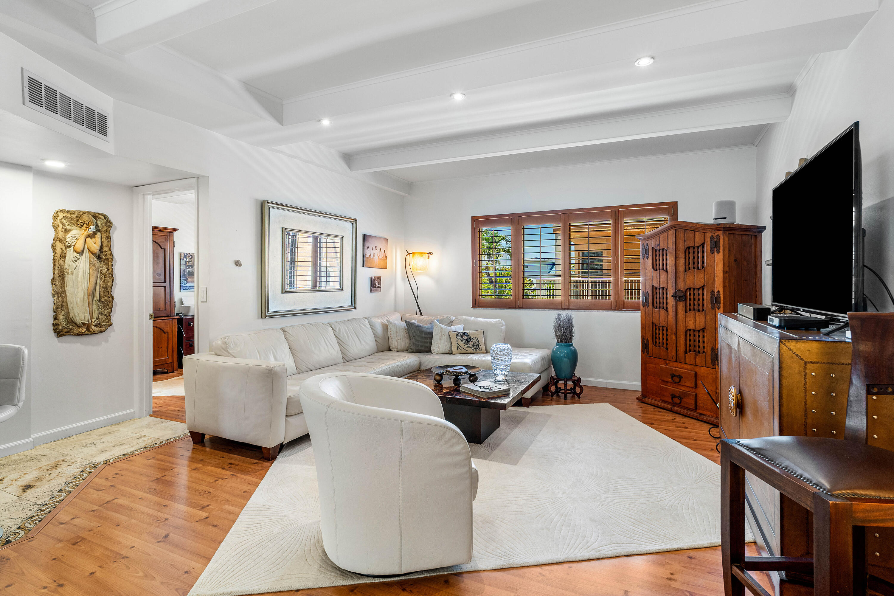 WINDEMERE HOUSE CONDO - Residential