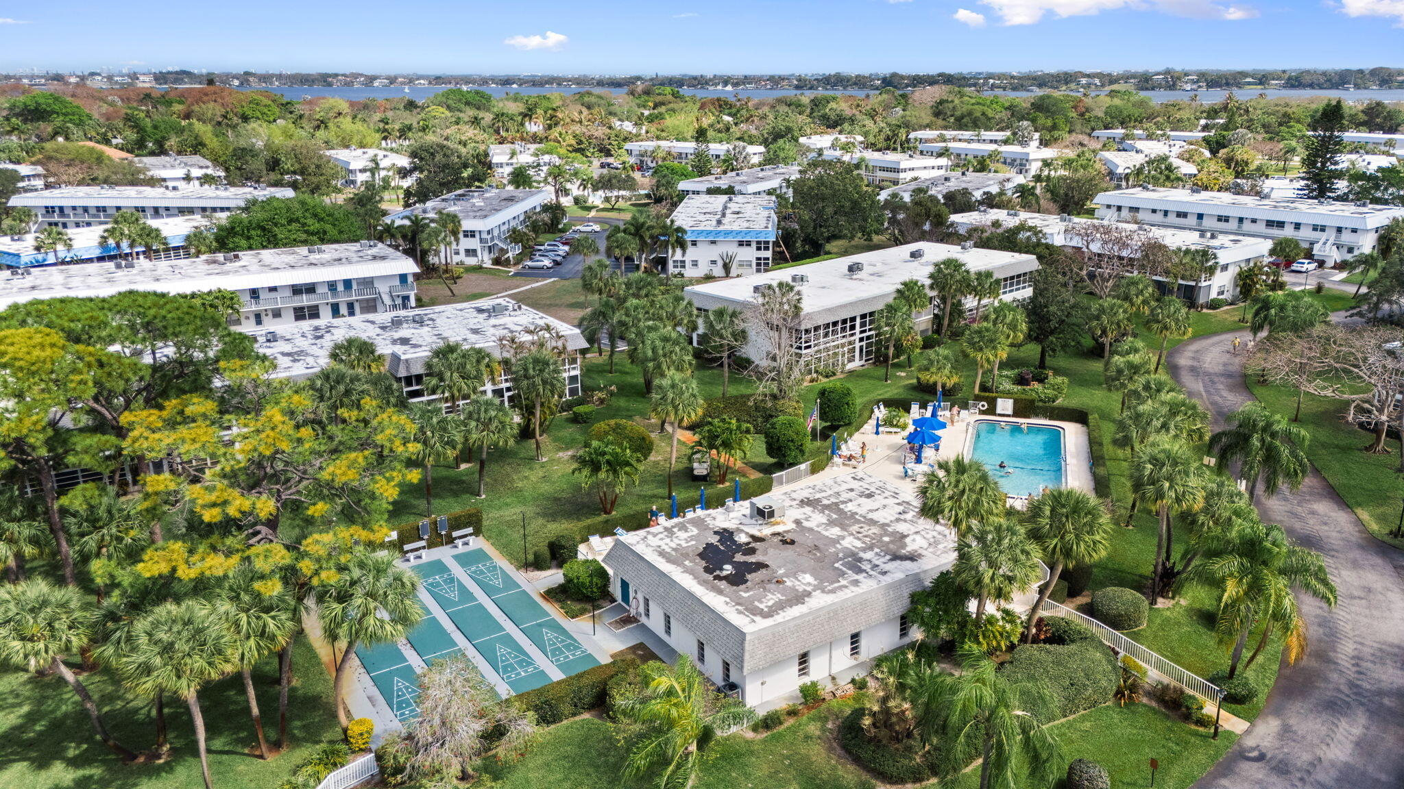 CEDAR POINTE CONDO - Residential