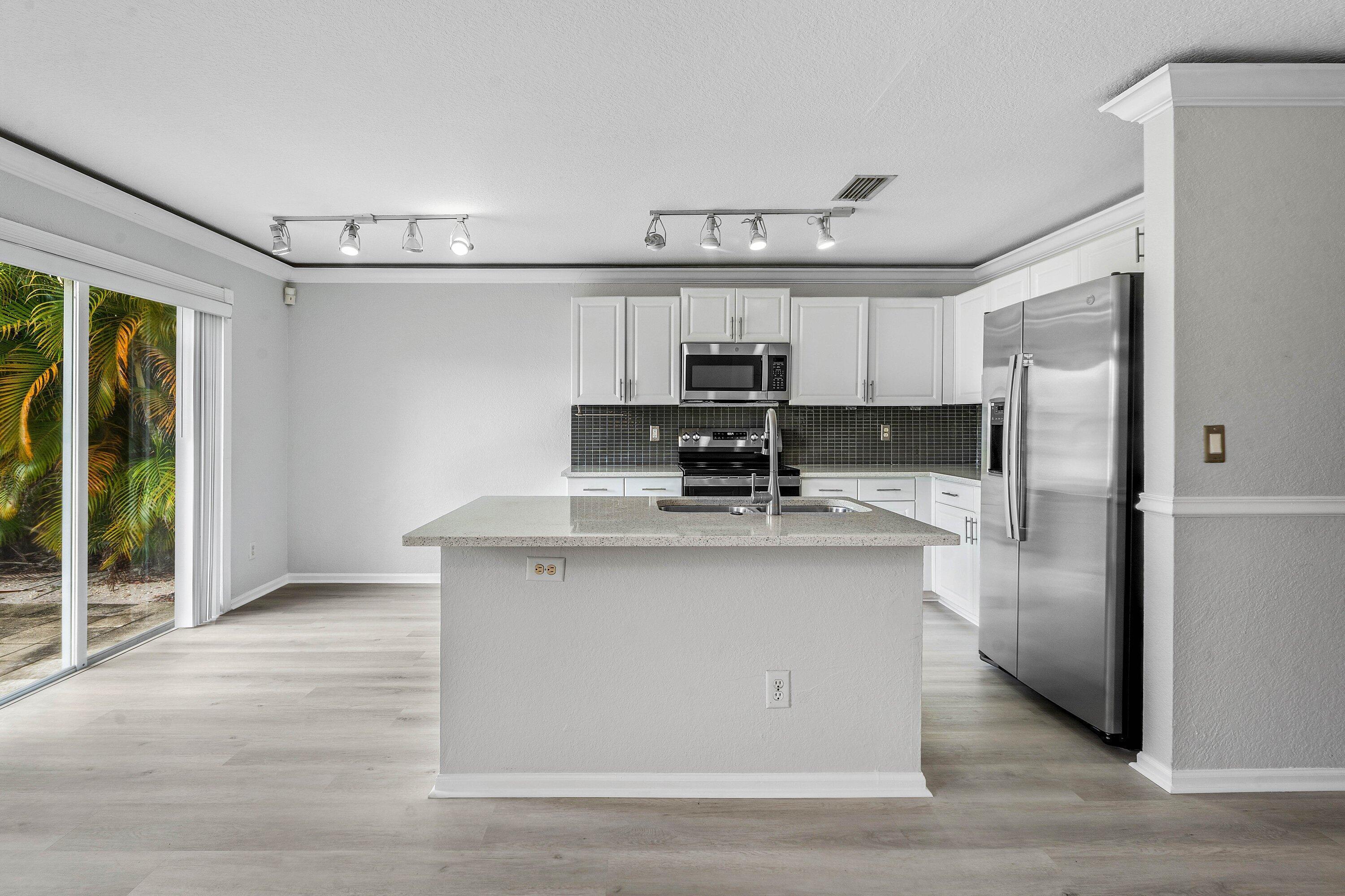 LIBERTY BAY - Residential