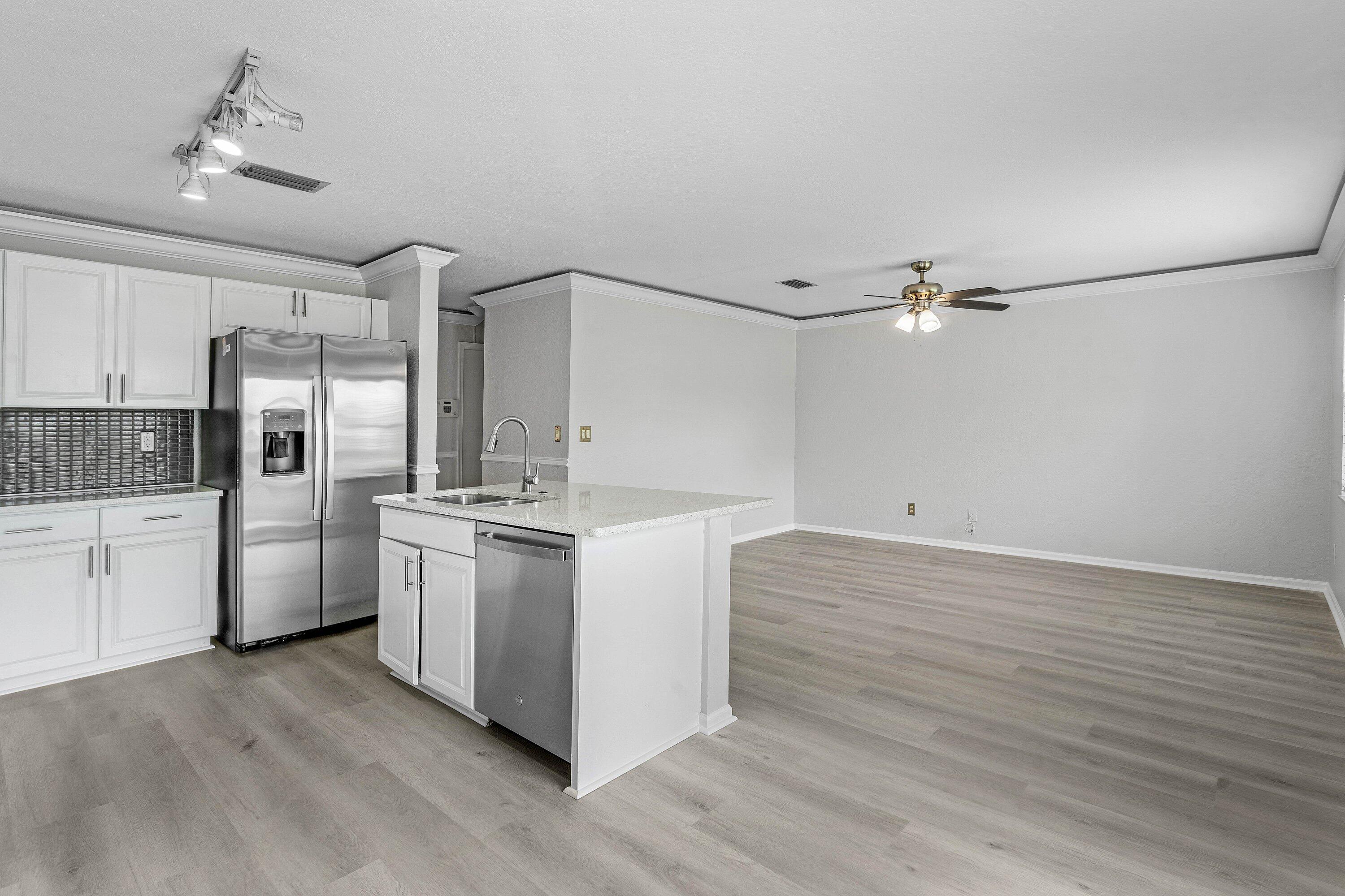 LIBERTY BAY - Residential