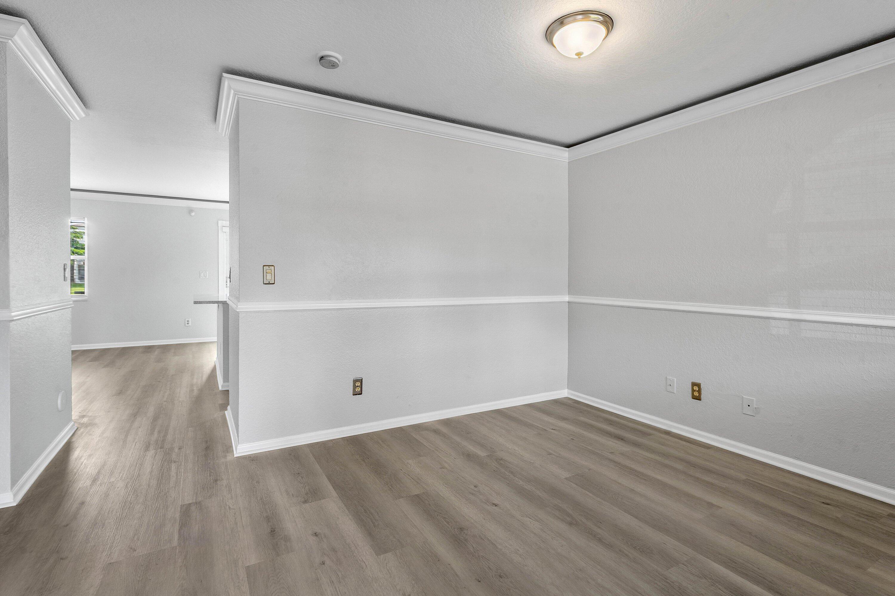 3260 Commodore Court