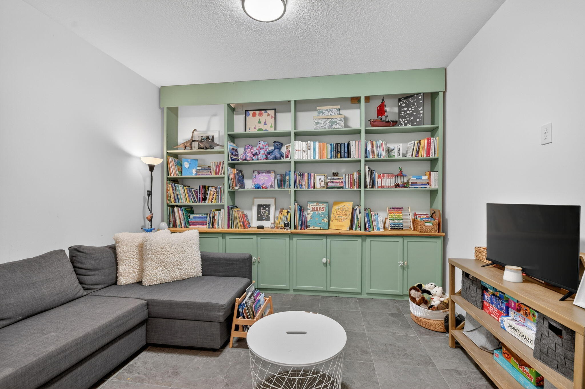 POINTE OF WOODS PUD - Residential