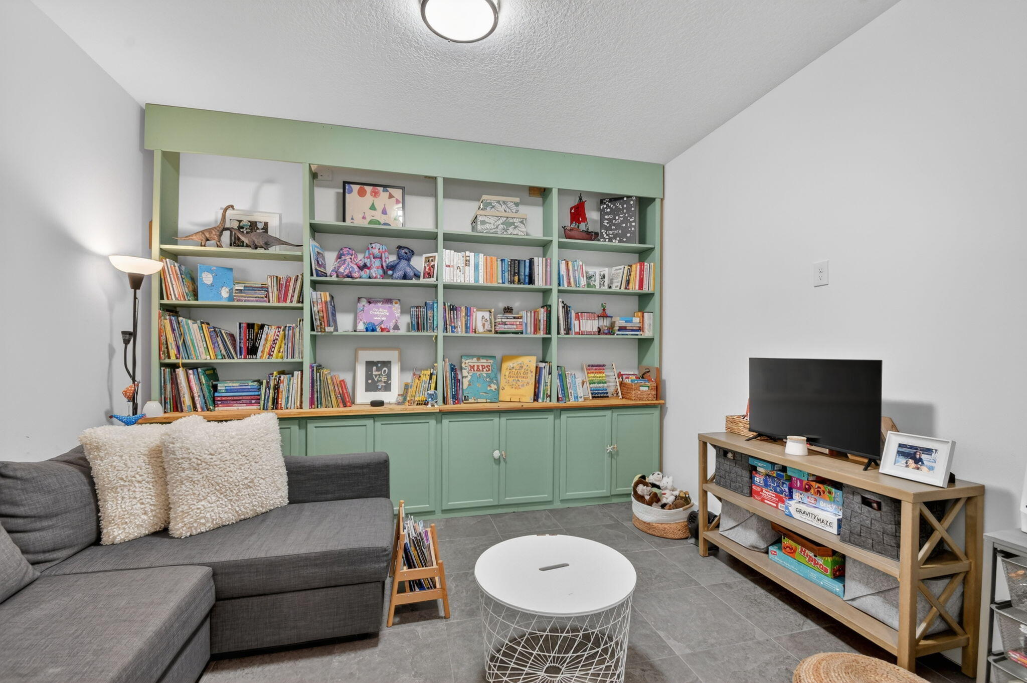 POINTE OF WOODS PUD - Residential