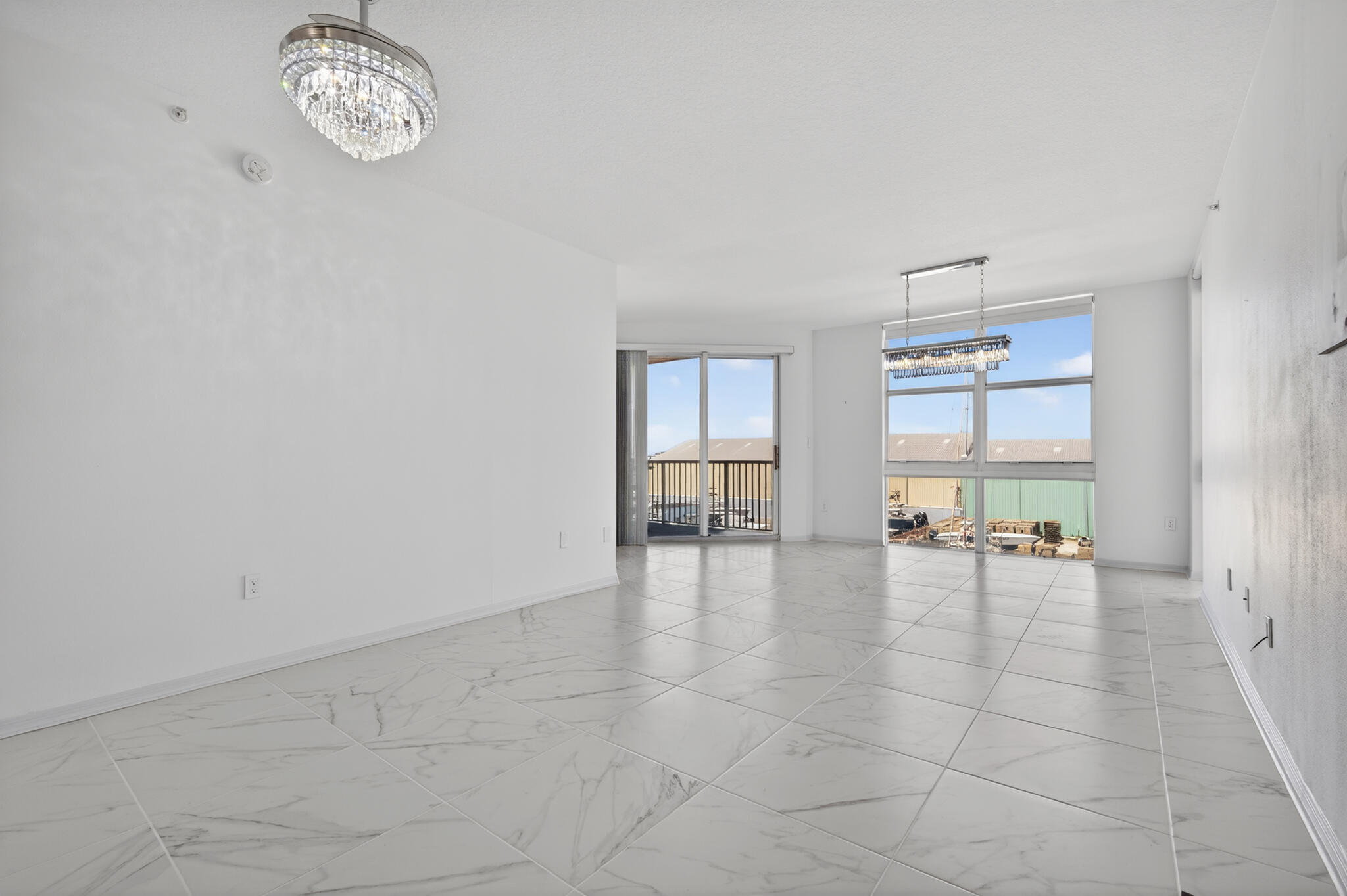 MOORINGS AT LANTANA CONDO 3 - Residential