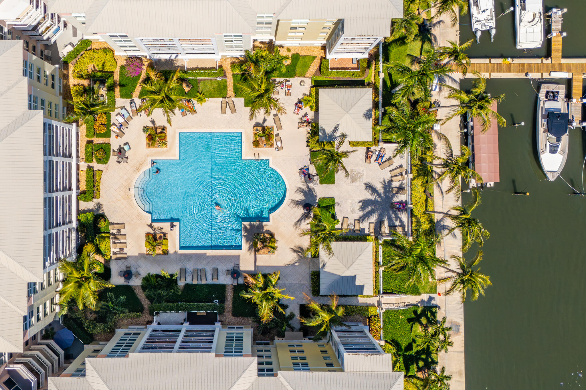 MOORINGS AT LANTANA CONDO 3 - Residential