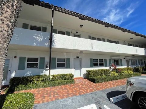 3655 NE 32nd Ave 119B Fort Lauderdale FL 33308