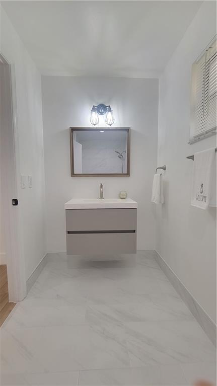 Cobblers Village 86-11 B - Residential