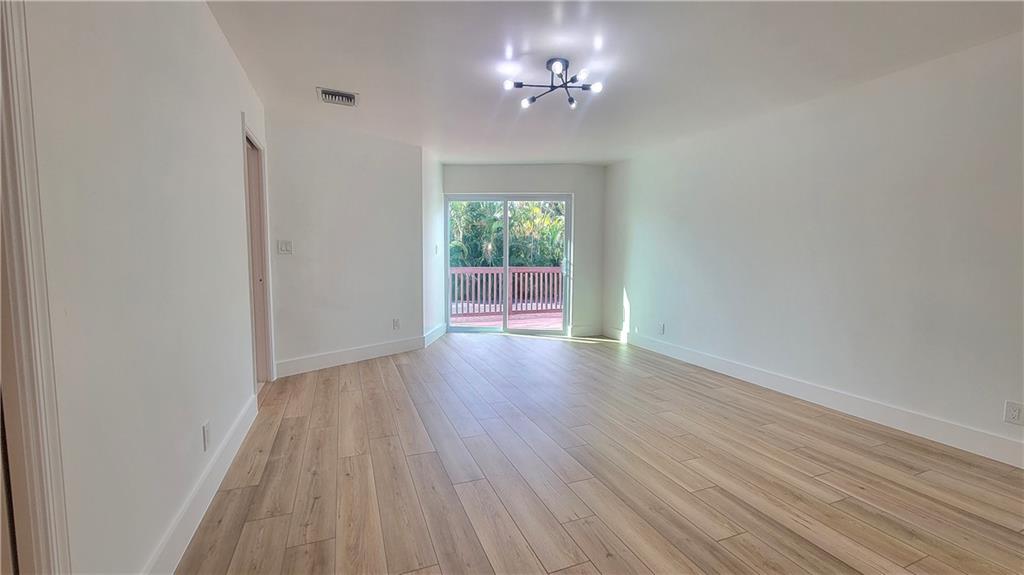 Cobblers Village 86-11 B - Residential
