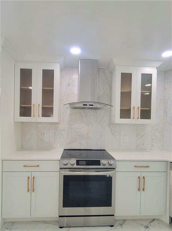 Cobblers Village 86-11 B - Residential