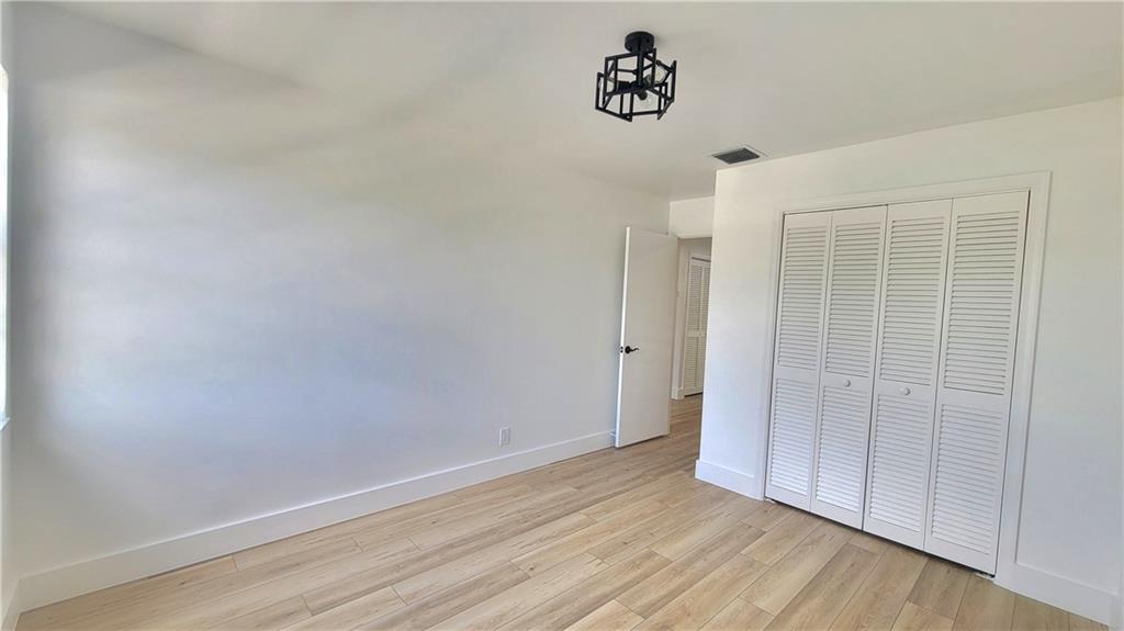 Cobblers Village 86-11 B - Residential