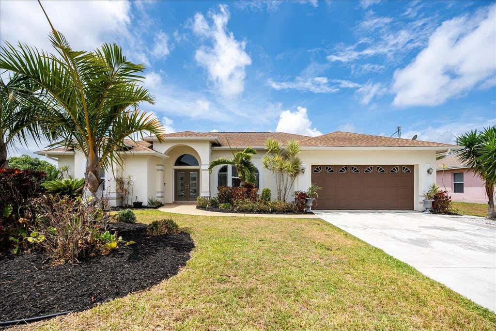Photo of 3210 SE Otis Lane, Port Saint Lucie, FL 34984 (MLS # R10983180)