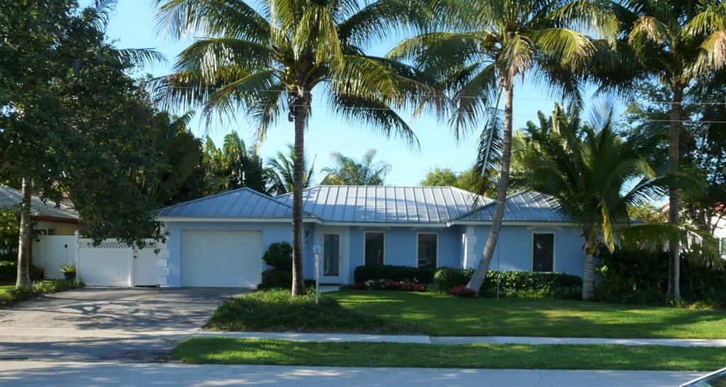 Photo of 1083 SW 4th Street, Boca Raton, FL 33486 (MLS # R10821243)