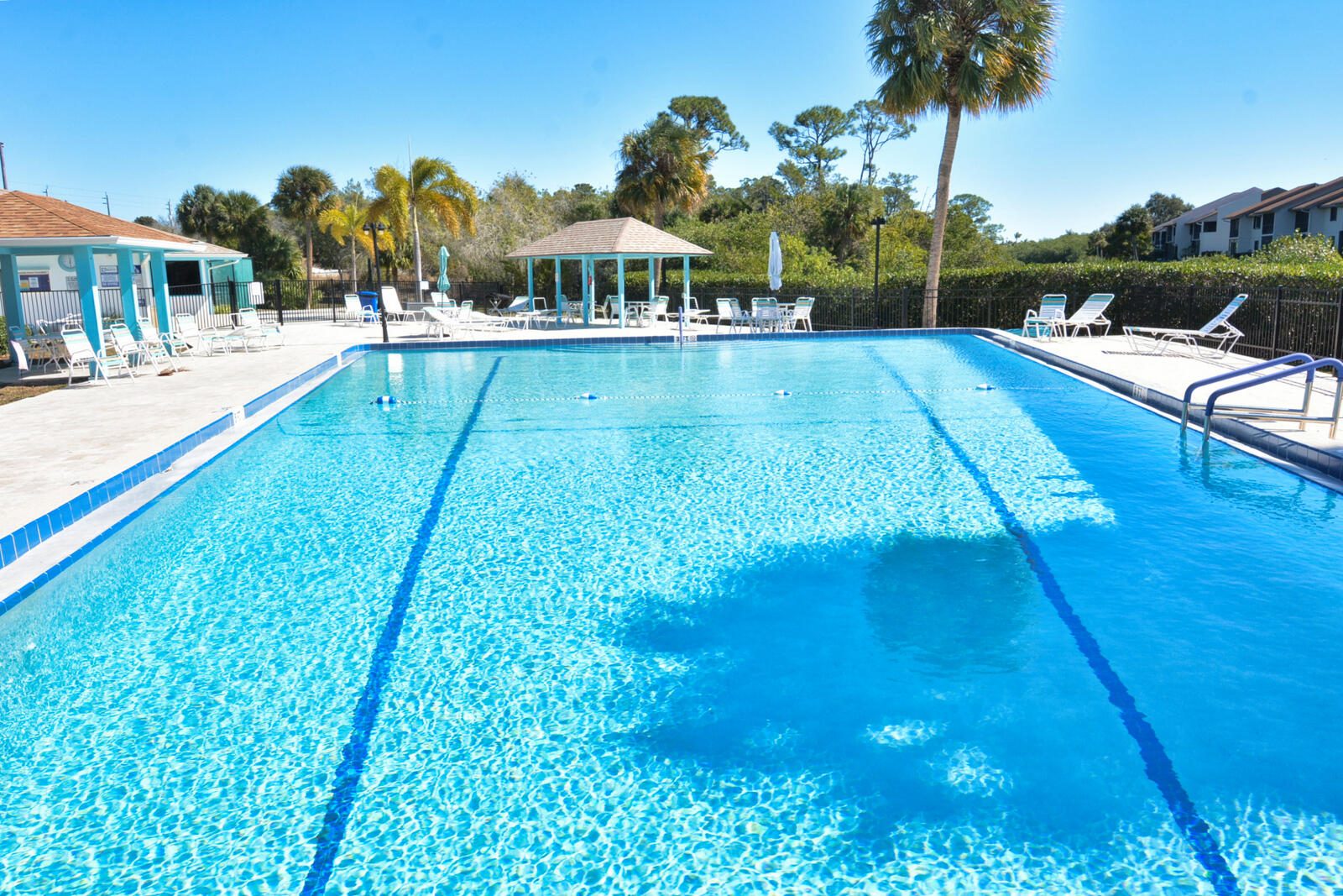 BEACON 21 CONDO SAILFISH - Residential