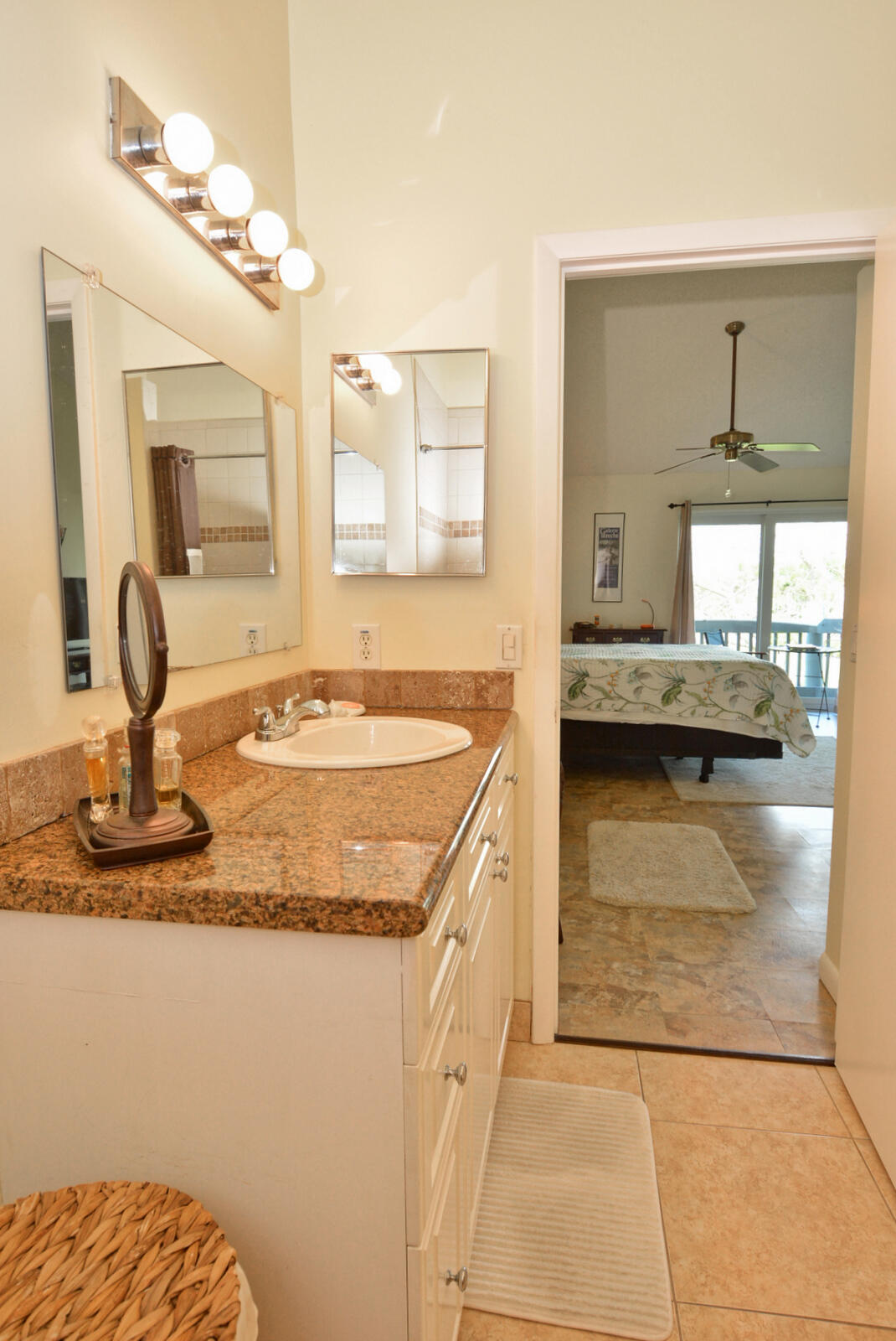 BEACON 21 CONDO SAILFISH - Residential