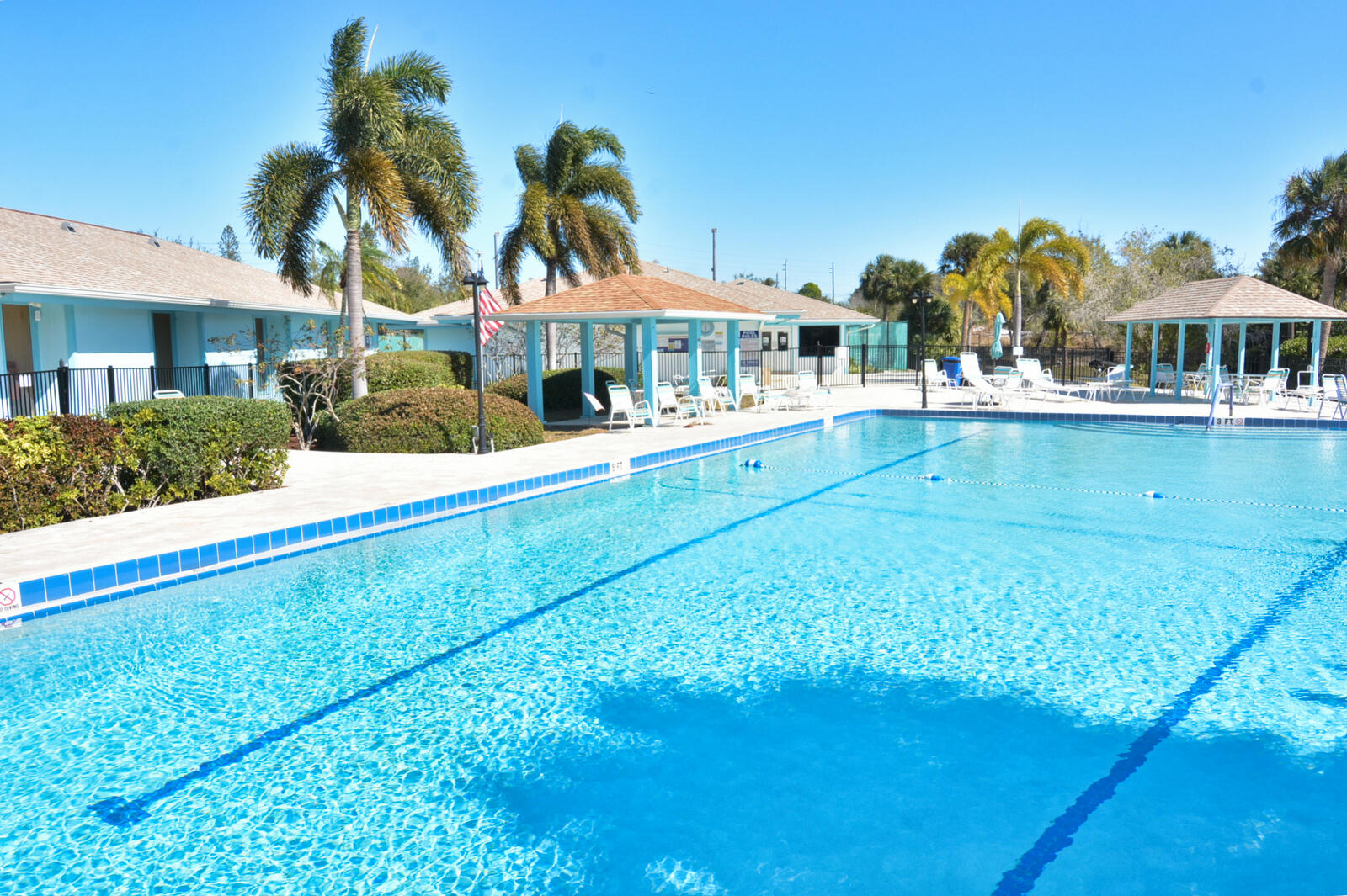 BEACON 21 CONDO SAILFISH - Residential