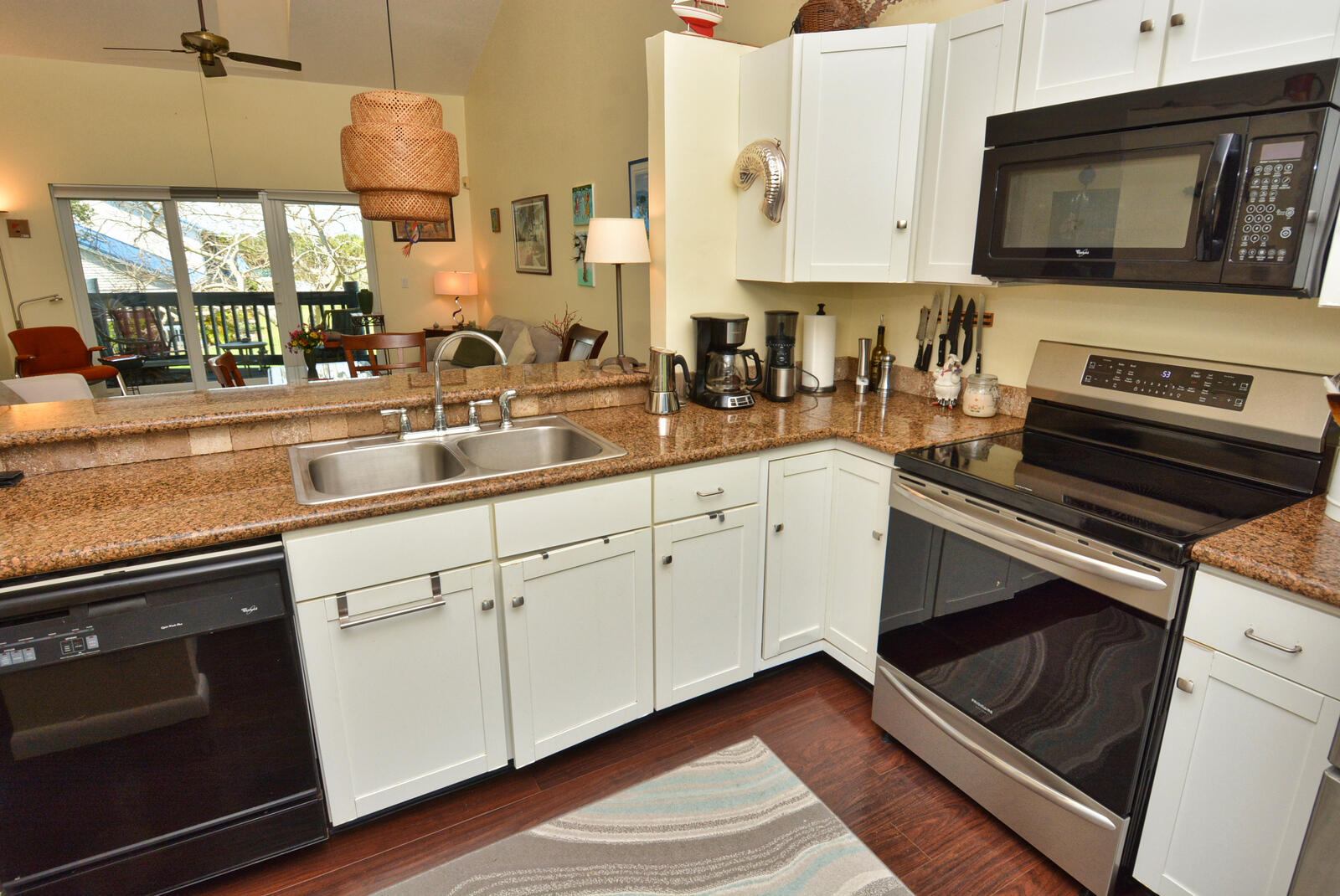 BEACON 21 CONDO SAILFISH - Residential