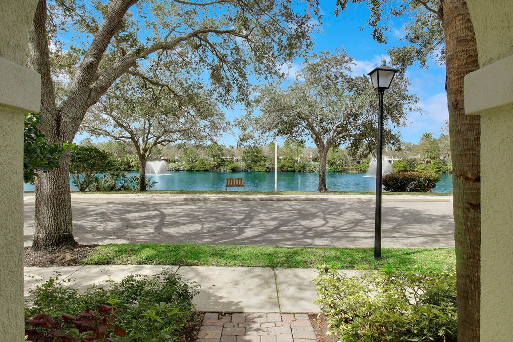 Photo of 115 Rivinia Drive, Jupiter, FL 33458 (MLS # R10959326)